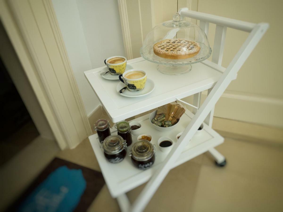 Ajde Rooms & Breakfast Trani Eksteriør bilde